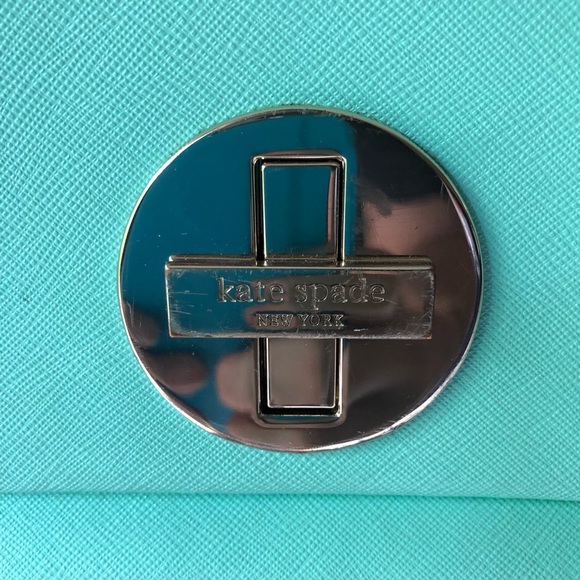 Kate Spade Newburry Lane Sally Crossbody - Picture 3 of 6